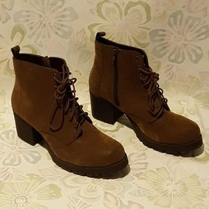 Chunky Heel Brown Lace up booties